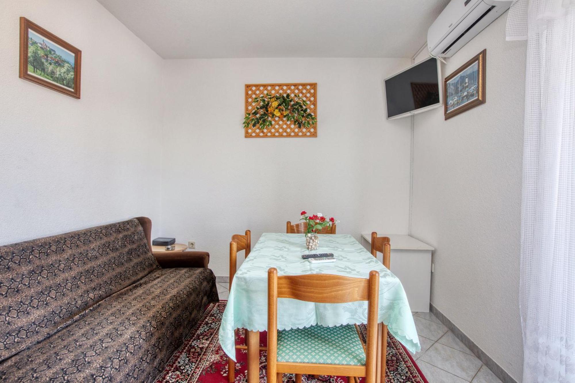 Apartments With A Parking Space Zablace, Sibenik - 4219 Pokój zdjęcie